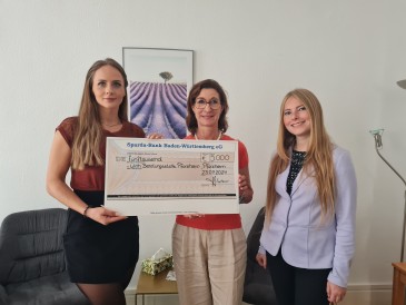 Spendenübergabe Filiale Pforzheim